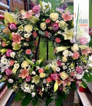 Corona de flor variada funeraria