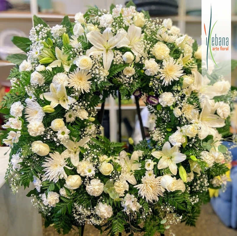 Corona flor variada funeral